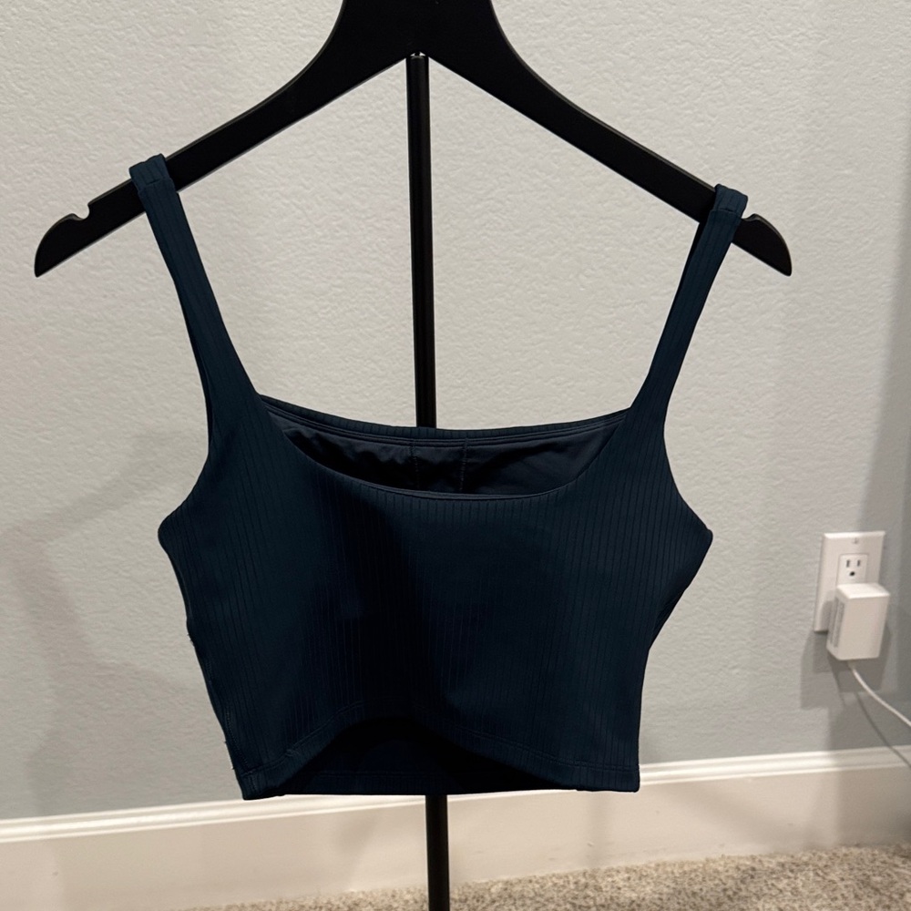 Vuori Inversion Rib Support Tank in Moss size medium - Picture 3 of 3